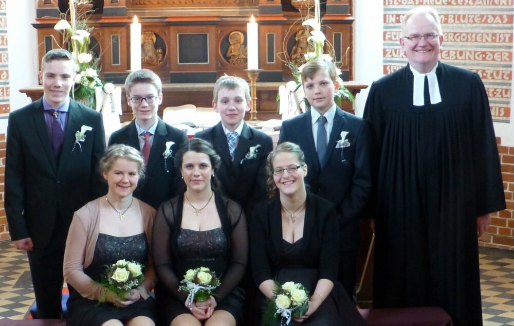 29. Mrz  Konfirmation Folto Jutta Bnsch.jpeg