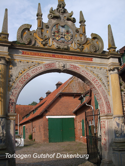Torbogen%20Gutshof%20Drakenburg%20klein.jpg